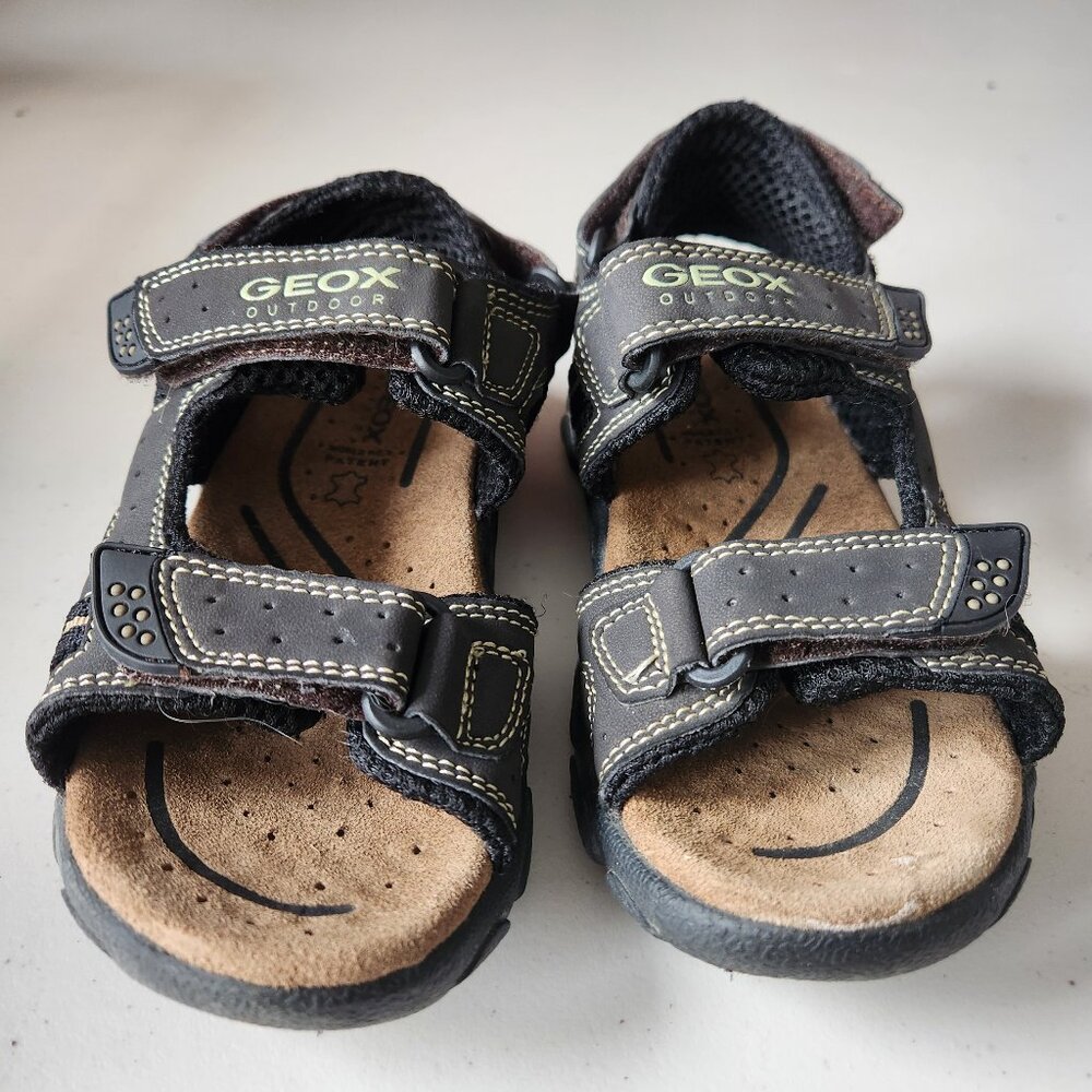 Geox Respira Youth Velcro Sandals Size 11 – Brown – Good Condition